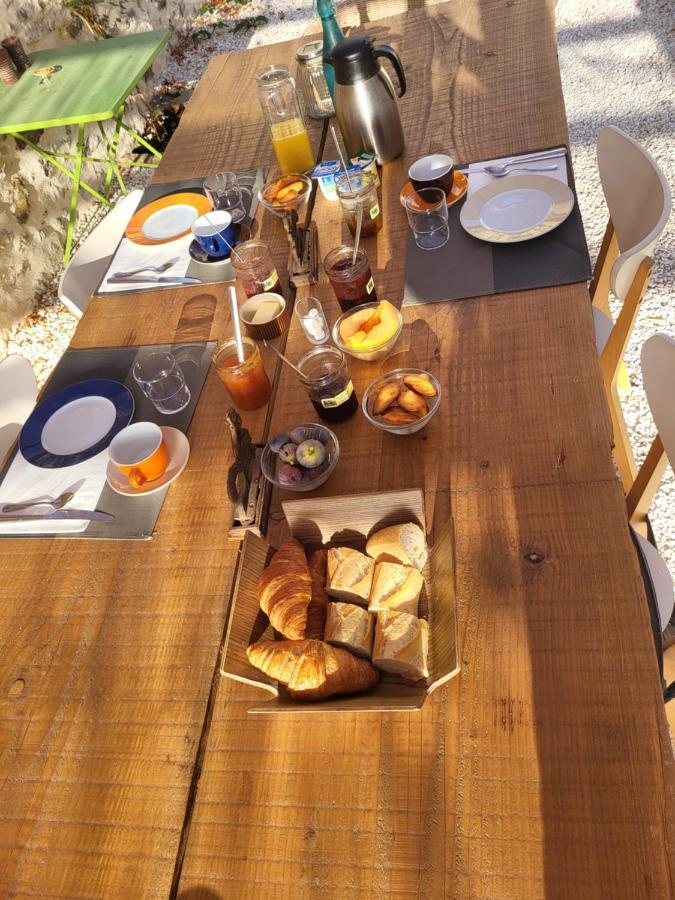 Bastide De La Madeleine Bed & Breakfast Pougnadoresse Екстериор снимка