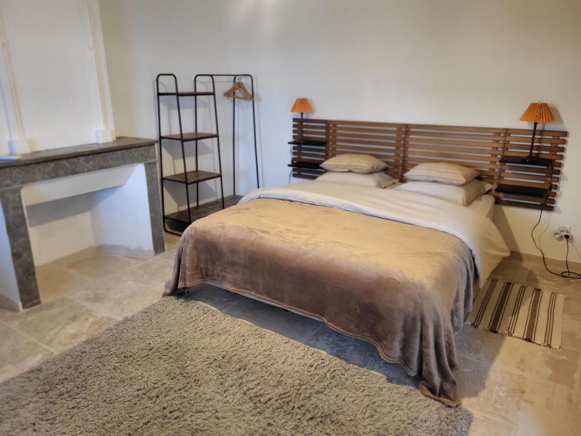 Bastide De La Madeleine Bed & Breakfast Pougnadoresse Стая снимка