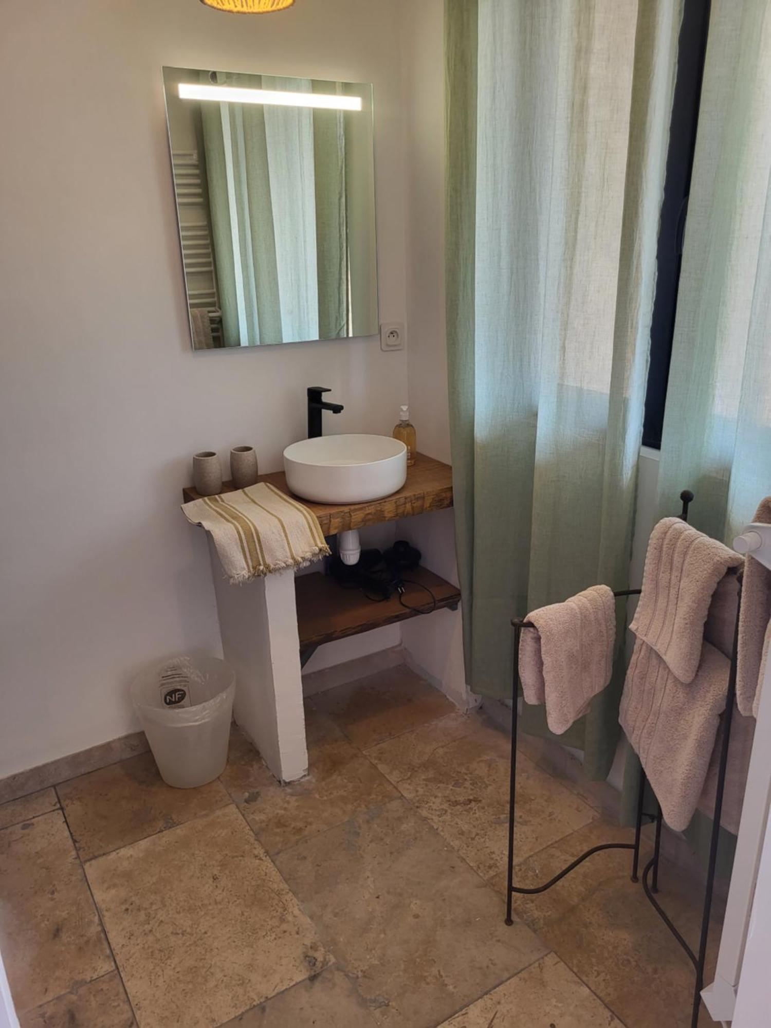 Bastide De La Madeleine Bed & Breakfast Pougnadoresse Екстериор снимка