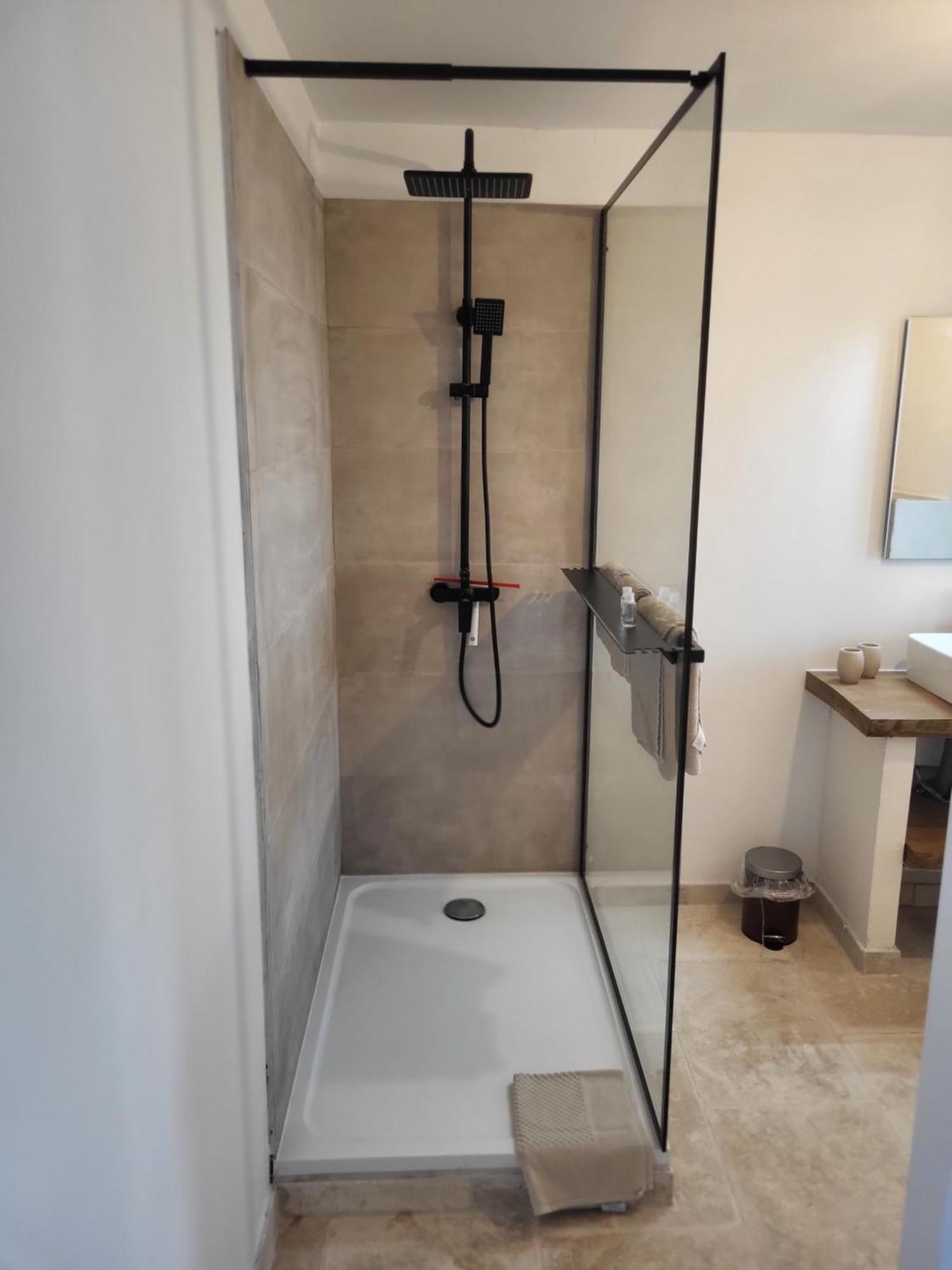Bastide De La Madeleine Bed & Breakfast Pougnadoresse Стая снимка